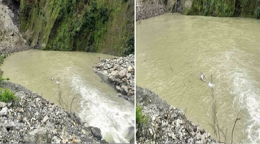 उत्तराखंड: यहां नदी पर बनी झील, गांवों पर मंडराया बढ़ा खतरा