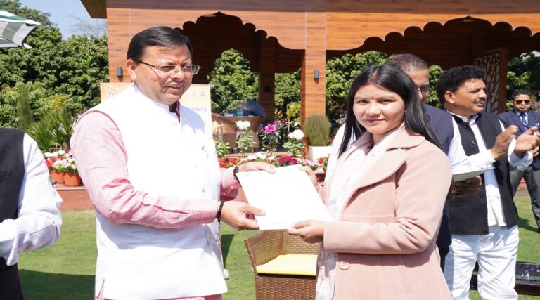 उत्तराखंड : सीएम धामी ने इनको सौंपे नियुक्ति पत्र