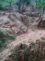 उत्तराखंड: यहां फटा बादल, खेती बर्बाद, रास्ते बहे