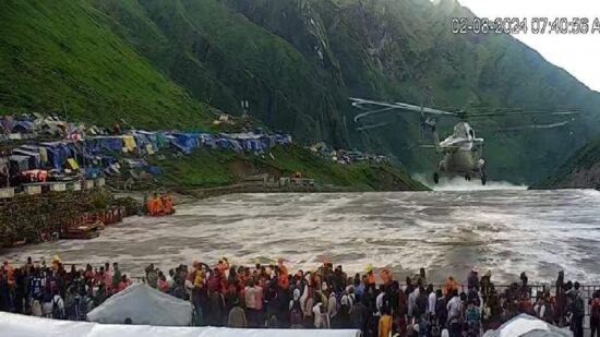 उत्तराखंड: रेस्क्यू में जुटे चिनूक और MI-17, मौसम विभाग का अलर्ट