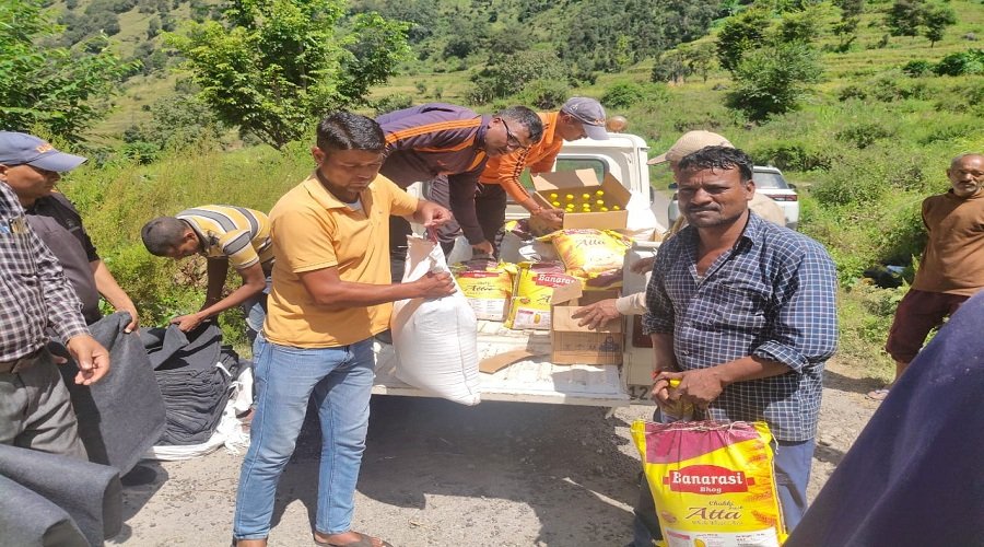 उत्तराखंड: गांव पर टूड़ा पहाड़, लोगों ने भाग कर बचाई जान, 17 परिवारों ने छोड़े घर