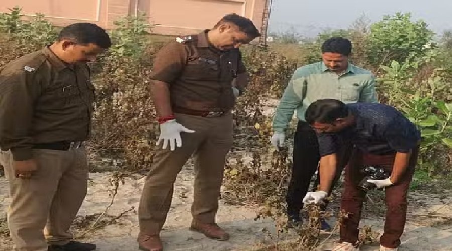 उत्तराखंड : यहां शराब ठेके के पास मिला अधजला शव, जांच में जुटी पुलिस