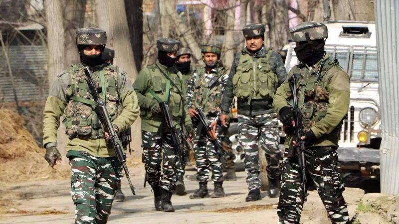 पाकिस्तान ने LoC और अंतरराष्ट्रीय सीमा पर रातभर की भारी गोलीबारी, 10 निर्दोष नागरिकों की मौत