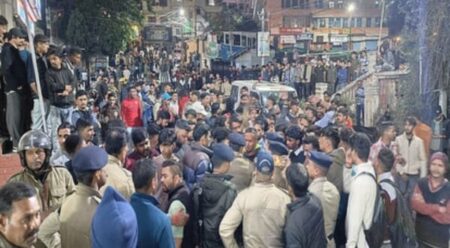 नैनीताल में नाबालिग से दुष्कर्म के खिलाफ आक्रोश