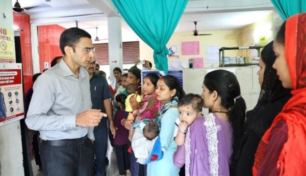 पीपीपी मोड पर संचालित शहरी अस्पतालों पर जिला प्रशासन का शिकंजा: 12 केंद्रों पर छापे, 5 लाख का प्रारंभिक जुर्माना, टर्मिनेशन की सिफारिश पीपीपी मोड पर संचालित शहरी अस्पतालों पर जिला प्रशासन का शिकंजा: 12 केंद्रों पर छापे, 5 लाख का प्रारंभिक जुर्माना, टर्मिनेशन की सिफारिश