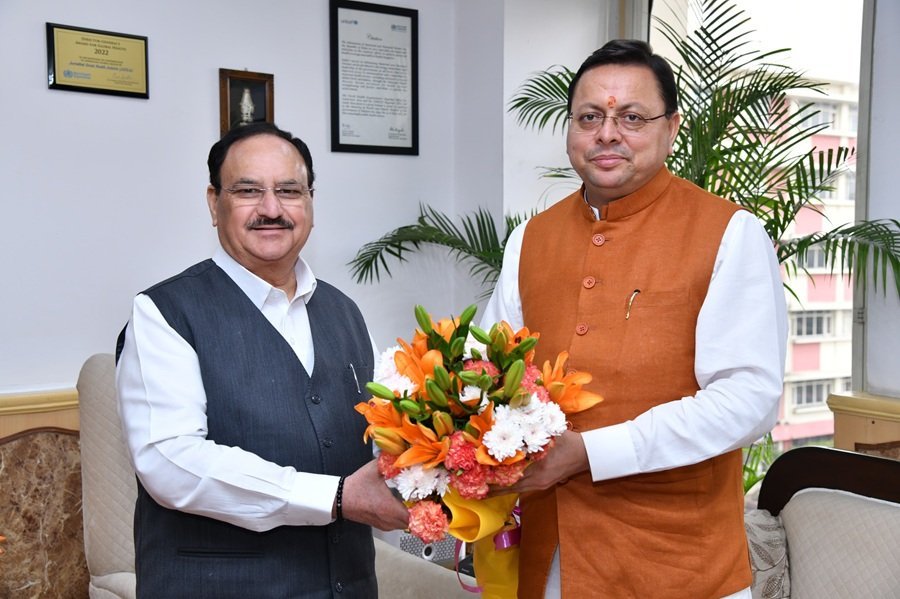 मुख्यमंत्री पुष्कर सिंह धामी ने केंद्रीय स्वास्थ्य मंत्री जे.पी. नड्डा से की मुलाकात, राज्य के स्वास्थ्य ढांचे को सुदृढ़ करने पर हुई चर्चा