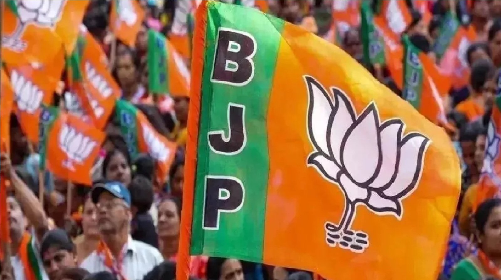 भाजपा में बढ़ा आपसी घमासान: अब विधायक बिशन सिंह चुफाल ने दायित्वधारी पर साधा निशाना, लगाए गंभीर आरोप भाजपा में बढ़ा आपसी घमासान: अब विधायक बिशन सिंह चुफाल ने दायित्वधारी पर साधा निशाना, लगाए गंभीर आरोप