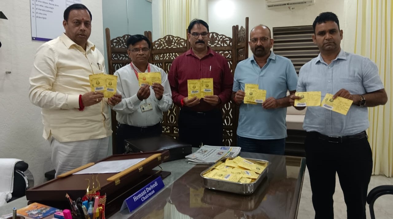 स्पीड पोस्ट से भक्तों तक पहुंचेगा बदरीनाथ और केदारनाथ धाम का प्रसाद स्पीड पोस्ट से भक्तों तक पहुंचेगा बदरीनाथ और केदारनाथ धाम का प्रसाद