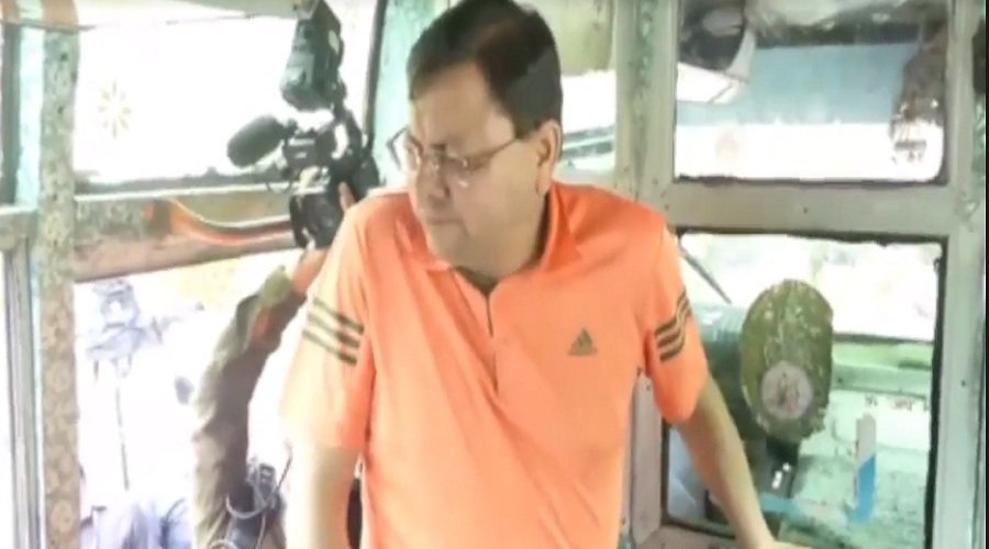उत्तरकाशी धराली आपदा : राहत-बचाव कार्य जारी, CM धामी ने रेस्क्यू किए गए लोगों से मुलाकात उत्तरकाशी धराली आपदा : राहत-बचाव कार्य जारी, CM धामी ने रेस्क्यू किए गए लोगों से मुलाकात