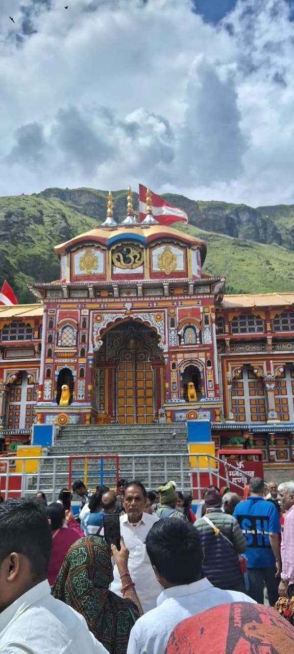 चंद्र ग्रहण के चलते श्री बदरीनाथ- केदारनाथ मंदिर 8 सितंबर सुबह तक बंद चंद्र ग्रहण के चलते श्री बदरीनाथ- केदारनाथ मंदिर 8 सितंबर सुबह तक बंद