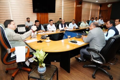 मुख्यमंत्री पुष्कर सिंह धामी से राज्य में आपदा से हुए नुकसान का जायजा लेने आई भारत सरकार की अन्तर-मंत्रालयी टीम ने भेंट की मुख्यमंत्री पुष्कर सिंह धामी से राज्य में आपदा से हुए नुकसान का जायजा लेने आई भारत सरकार की अन्तर-मंत्रालयी टीम ने भेंट की