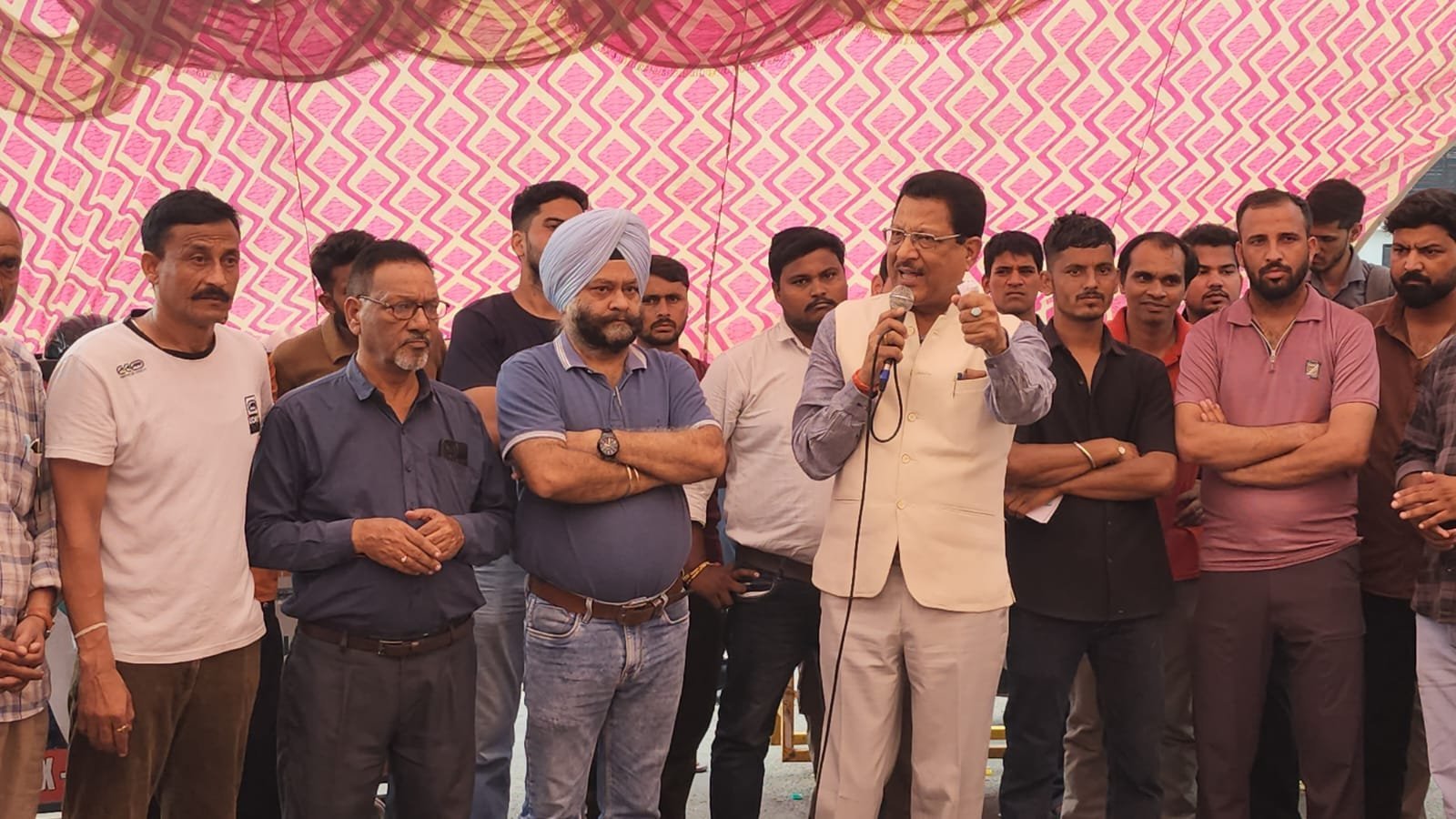 इंडिया गठबंधन की बैठक: पेपर लीक पर BJP सरकार पर हमला, CM के बयान की निंदा, CBI जांच की  मांग