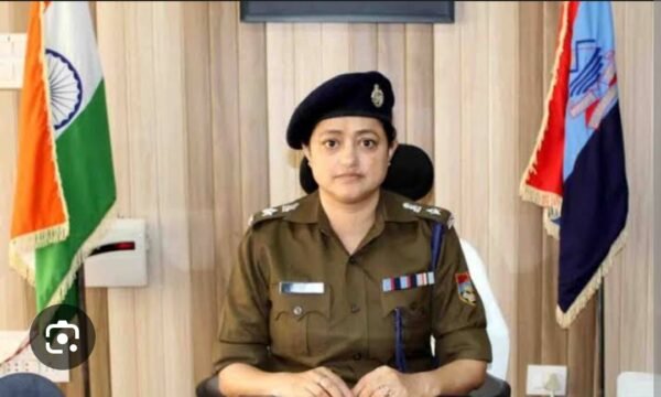 उत्तरकाशी: बड़कोट में युवक की पिटाई मामले में सामने आया SP का बयान, ये थी पकड़ने की वजह, इनको सौंपी जांच उत्तरकाशी: बड़कोट में युवक की पिटाई मामले में सामने आया SP का बयान, ये थी पकड़ने की वजह, इनको सौंपी जांच