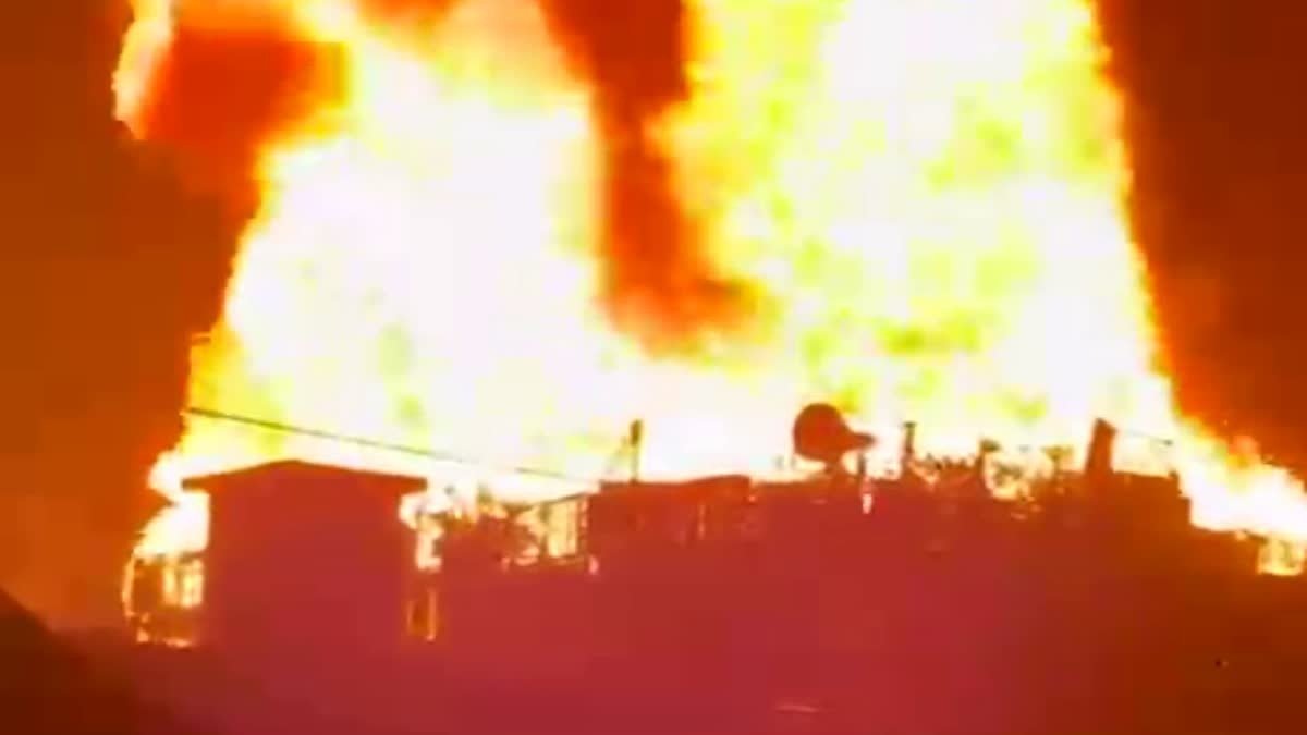 दीपावली 2025: उत्तराखंड में 66 अग्निकांड, करोड़ों का नुक़सान दीपावली 2025: उत्तराखंड में 66 अग्निकांड, करोड़ों का नुक़सान