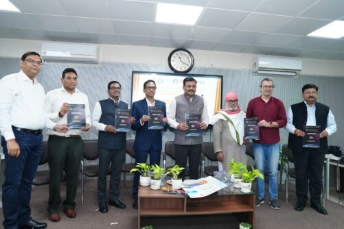 देहरादून इंटरनेशनल साइंस एंड टेक्नोलॉजी फेस्टिवल के पोस्टर और ब्रोशर का CS ने किया विमोचन देहरादून इंटरनेशनल साइंस एंड टेक्नोलॉजी फेस्टिवल के पोस्टर और ब्रोशर का CS ने किया विमोचन