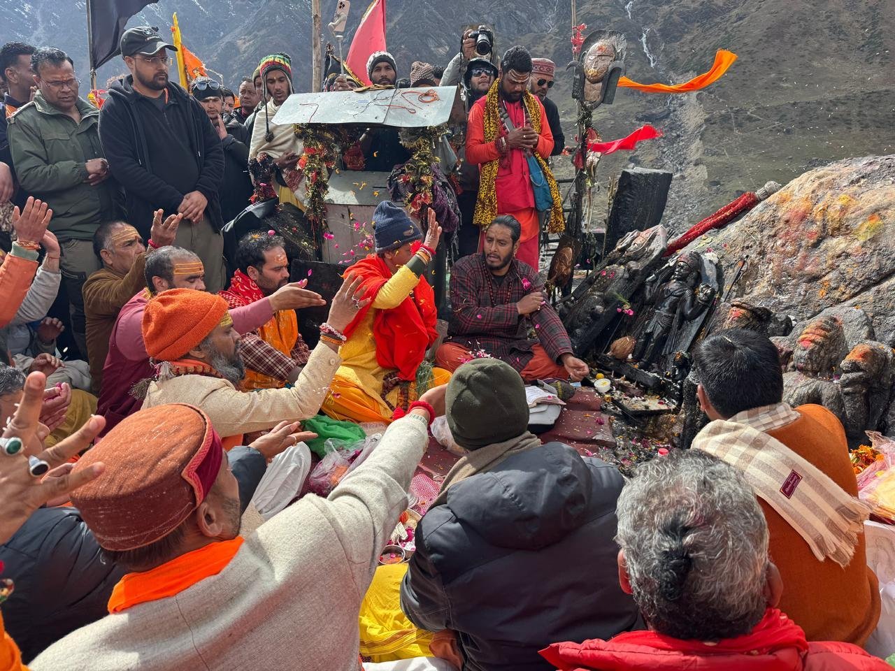 श्री केदारनाथ धाम: श्री भकुंट भैरव नाथ जी के कपाट बंद हुए श्री केदारनाथ धाम: श्री भकुंट भैरव नाथ जी के कपाट बंद हुए
