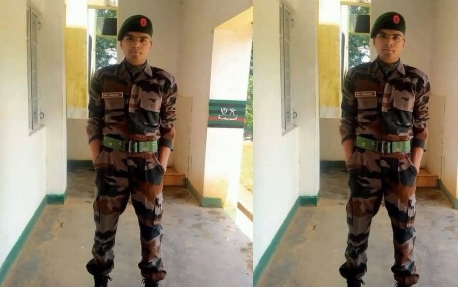 उत्तराखंड : देवभूमि का जवान सूरज सिंह नेगी शहीद, आज पहुंचेगा पार्थिव शरीर उत्तराखंड : देवभूमि का जवान सूरज सिंह नेगी शहीद, आज पहुंचेगा पार्थिव शरीर