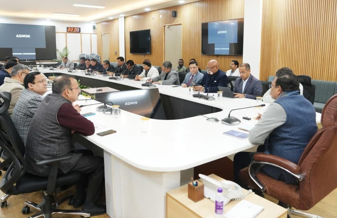 मुख्य सचिव आनंद बर्धन के सख्त निर्देश: सरकारी प्राथमिक और माध्यमिक विद्यालयों को गर्ल्स टॉयलेट्स को 8 मार्च 2026 तक पूरी तरह उपयोग योग्य बनाएं