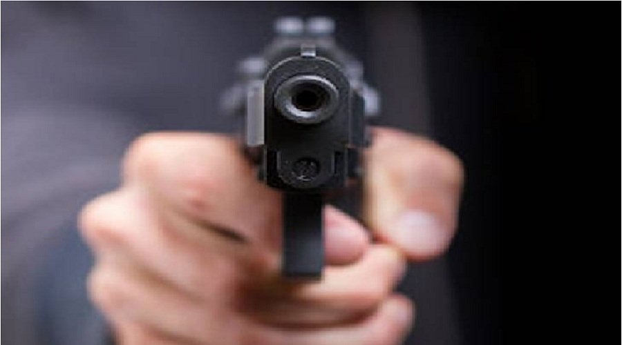 उत्तराखंड: पड़ोसियों का विवाद, झोंका फायर, तीन लोग घायल उत्तराखंड: पड़ोसियों का विवाद, झोंका फायर, तीन लोग घायल