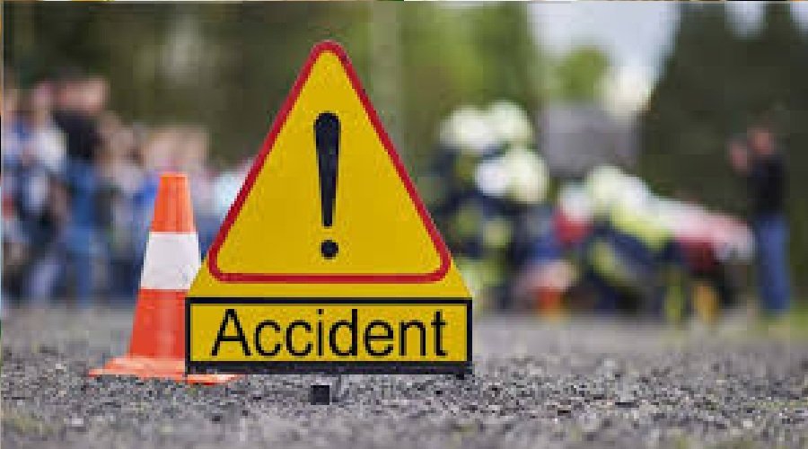 NH-30 पर भीषण सड़क हादसा: एक ही परिवार के 6 लोगों की मौत, 3 घायल