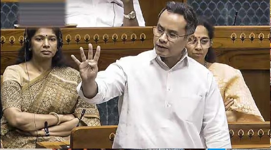 महिला आरक्षण पर सियासी घमासान: गौरव गोगोई ने परिसीमन को बताया ‘राजनीतिक हथियार’ महिला आरक्षण पर सियासी घमासान: गौरव गोगोई ने परिसीमन को बताया ‘राजनीतिक हथियार’