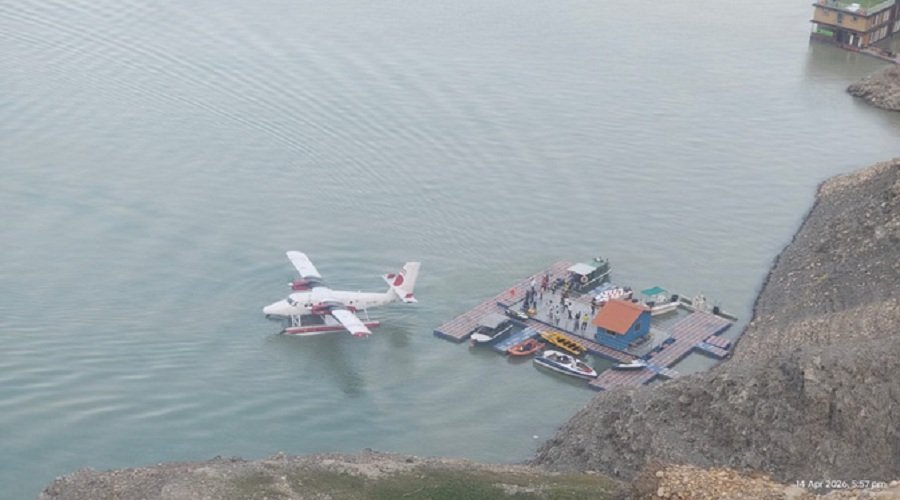 टिहरी झील में पहली बार सी-प्लेन की सफल लैंडिंग, पर्यटन को मिलेगा नया आयाम