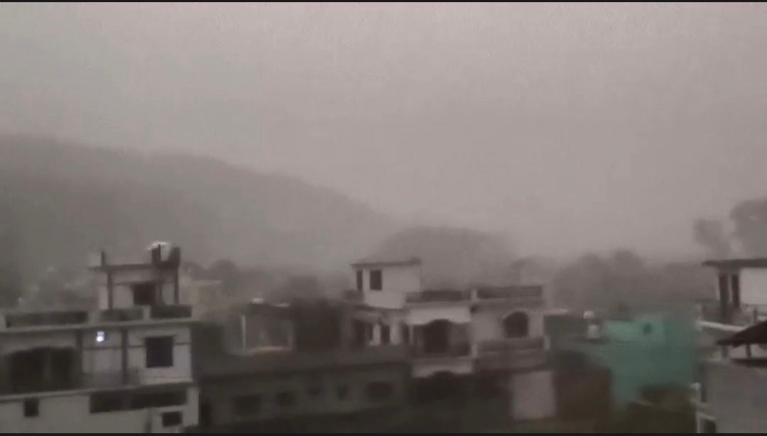 उत्तराखंड : भयंकर अंधड़, बारिश और ओलावृष्टि से बदला मौसम का मिजाज, गर्मी से राहत