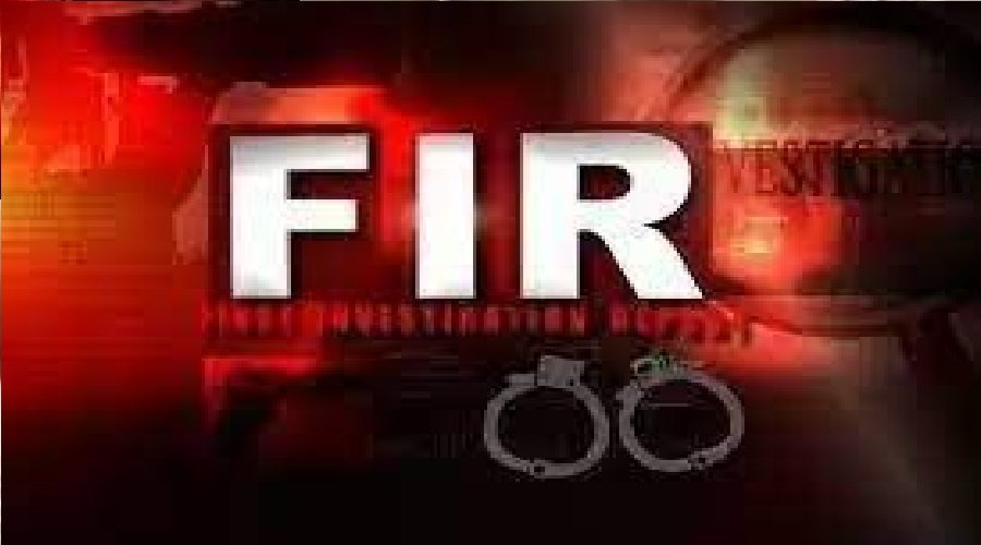 पॉलीटेक्निक कॉलेज में कराई जा रही थी नकल, विरोध करने पर छात्र को पीटा…मुकदमा दर्ज पॉलीटेक्निक कॉलेज में कराई जा रही थी नकल, विरोध करने पर छात्र को पीटा…मुकदमा दर्ज