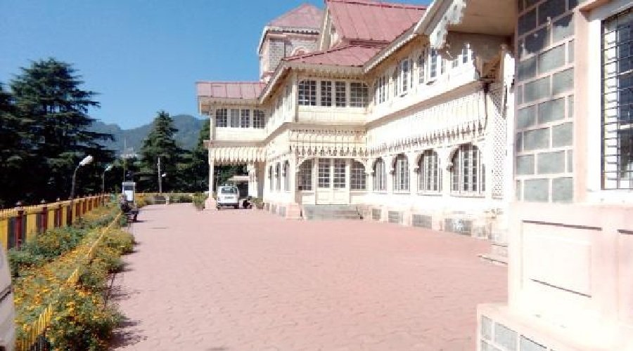 उत्तराखंड : बदहाली में दम तोड़ रहा नैनीताल का ऐतिहासिक रैमजे अस्पताल, सांसद ने खोली पोल उत्तराखंड : बदहाली में दम तोड़ रहा नैनीताल का ऐतिहासिक रैमजे अस्पताल, सांसद ने खोली पोल