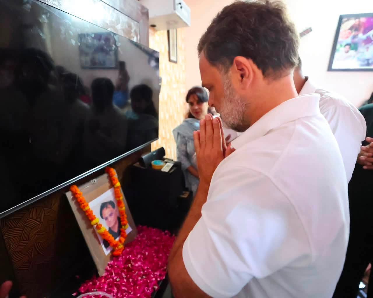 उत्तराखंड: अमर मेहता के निधन पर राहुल गांधी ने जताया शोक, परिजनों से मिलकर दी सांत्वना
