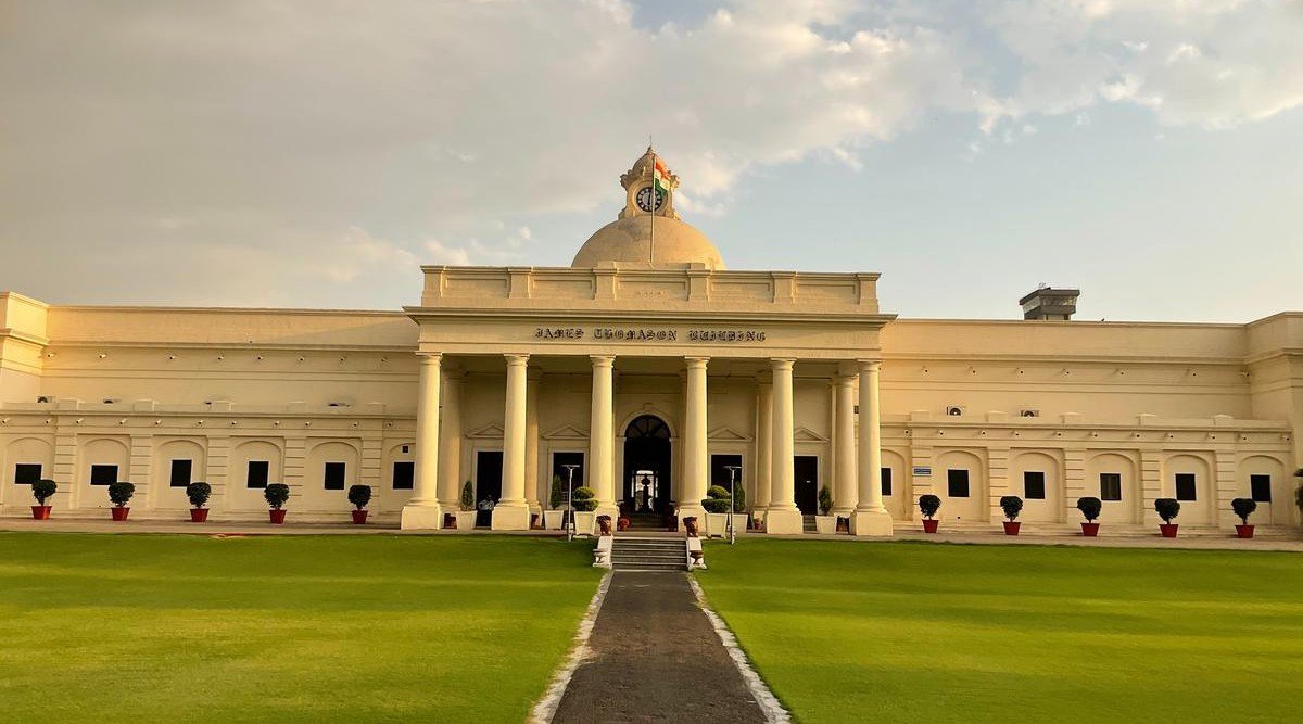 IIT रुड़की की सोशल मीडिया एडवाइजरी पर विवाद, कहा- आंदोलन का समर्थन न करें, वायरल होने के बाद दी सफाई IIT रुड़की की सोशल मीडिया एडवाइजरी पर विवाद, कहा- आंदोलन का समर्थन न करें, वायरल होने के बाद दी सफाई