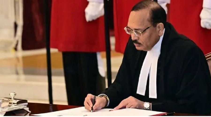 NALSAR विवाद पर सुप्रीम कोर्ट सख्त, CJI सूर्यकांत ने कहा- छात्रों के शांतिपूर्ण प्रदर्शन में BCI दखल नहीं दे सकता NALSAR विवाद पर सुप्रीम कोर्ट सख्त, CJI सूर्यकांत ने कहा- छात्रों के शांतिपूर्ण प्रदर्शन में BCI दखल नहीं दे सकता
