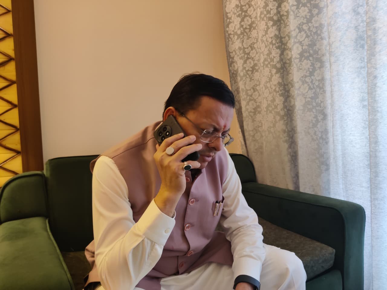 नीति घाटी में लापता BRO हवलदार पंकज की तलाश तेज, सीएम धामी ने परिजनों से की बात 