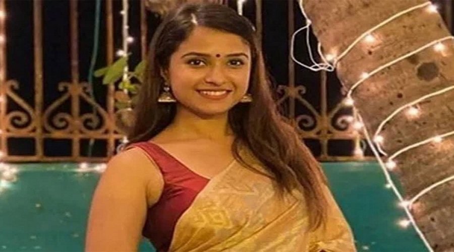 दिशा सालियान मौत मामले की जांच अब CBI के हवाले, बॉम्बे हाईकोर्ट का आदेश दिशा सालियान मौत मामले की जांच अब CBI के हवाले, बॉम्बे हाईकोर्ट का आदेश